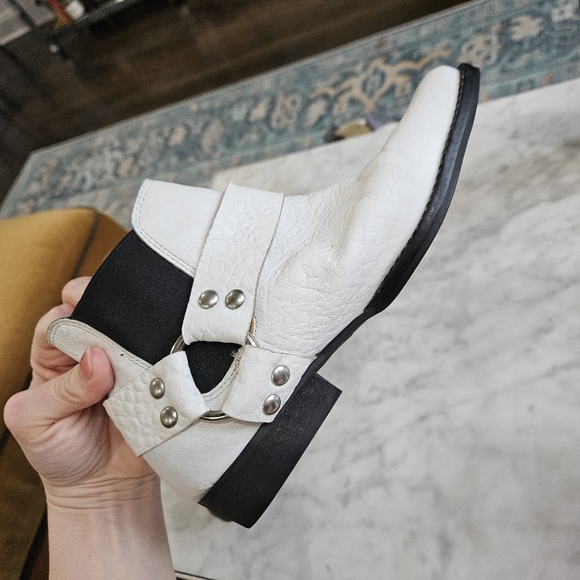 Real Leather Chelsea Boots With Straps - Picture 5 of 12